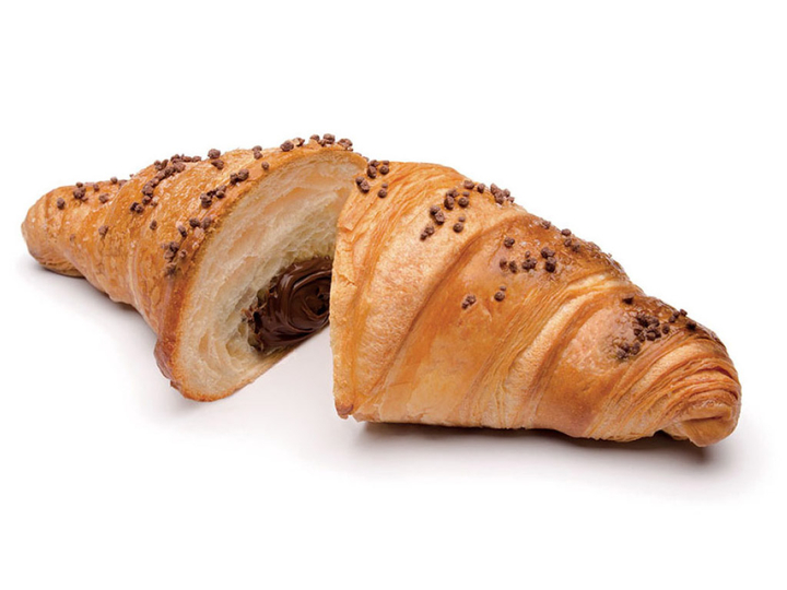 Französisches Croissant mit Schokoladefüllung